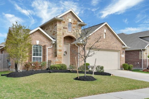 https://SarahBurke.NewConstructionHomesNOW.com